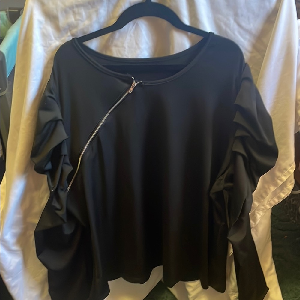 SHEIN Black Asymmetrical Ruffled 3/4 Sleeve Blouse